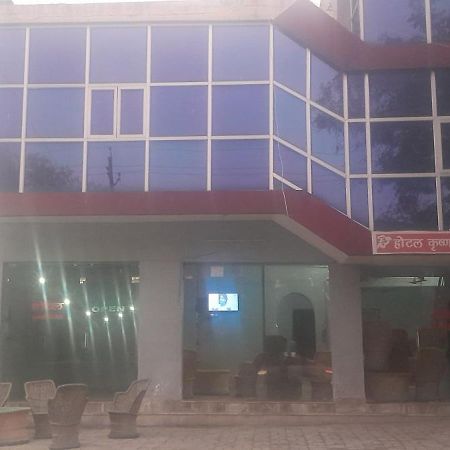 Krishna Hotel Agra  Buitenkant foto